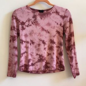 Children tie-dye long sleeve w very lite graphic